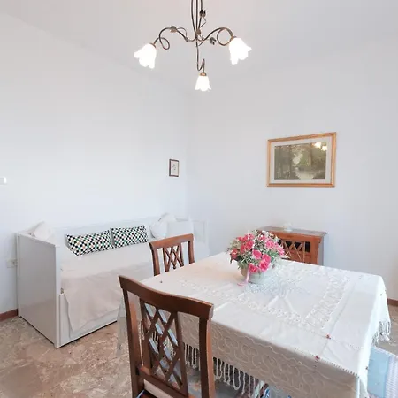 Daire Narciso Fronte Mare -