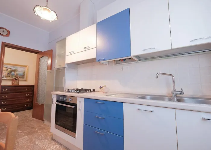 Narciso Fronte Mare - *